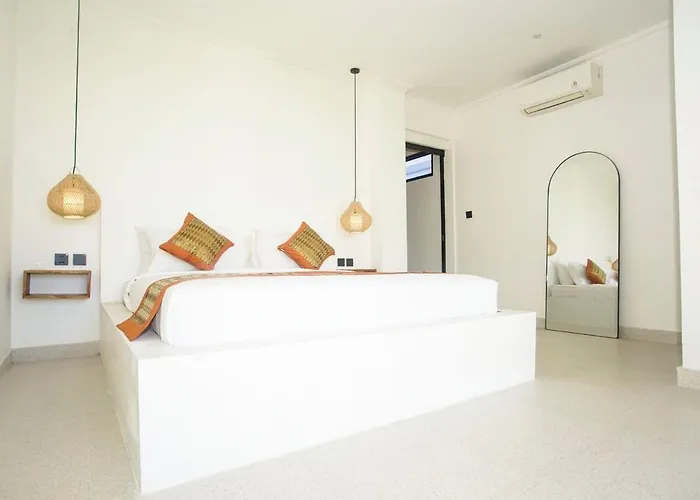 Peaceful Private With Rice Fields View Villa